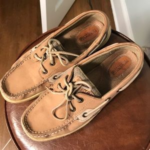 Tan Sperrys